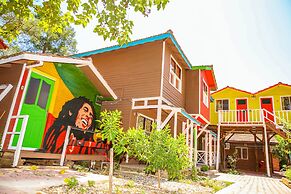 Olimpos Salinas Wooden Houses