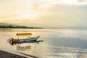 Lovina Beach Club & Resort