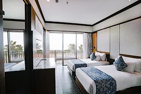 Lovina Beach Club & Resort