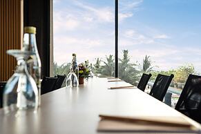 Lovina Beach Club & Resort