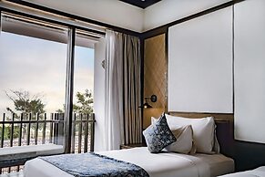 Lovina Beach Club & Resort