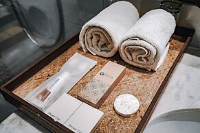 Lovina Beach Club & Resort