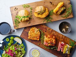 THE LIVELY OSAKA HONMACHI