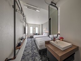 THE LIVELY OSAKA HONMACHI