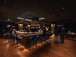 THE LIVELY OSAKA HONMACHI