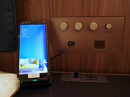 THE LIVELY OSAKA HONMACHI