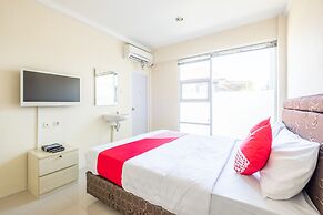 OYO Collection O 935 Bongo Residence