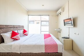 OYO Collection O 935 Bongo Residence