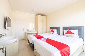 OYO Collection O 935 Bongo Residence