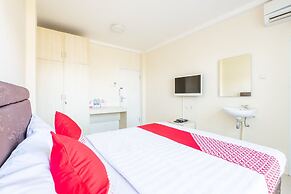 OYO Collection O 935 Bongo Residence