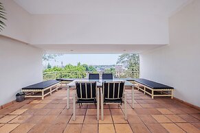 Collection O 818 Micasa Residence