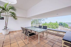 Collection O 818 Micasa Residence