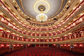 Get Split Luxury Apartment