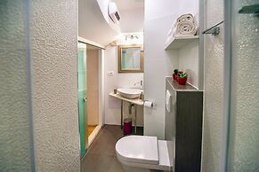 Get Split Luxury Apartment