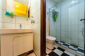 Chikan Fun Guesthouse