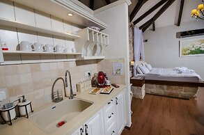 Renaissance Estate