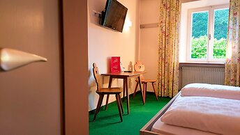 Hotel Schuster