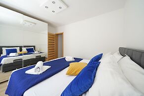 Holiday Home Apartments Bellamare