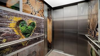 Holiday Inn - the niu, Timber Esslingen by IHG