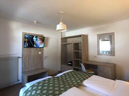 HOTEL KRONPLATZER HOF