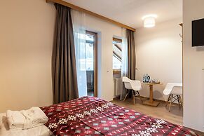 HOTEL KRONPLATZER HOF