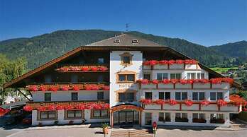 HOTEL KRONPLATZER HOF