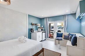 THE Palmview AND Sandpiper Inns