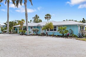 THE Palmview AND Sandpiper Inns