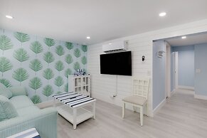 THE Palmview AND Sandpiper Inns