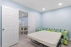 THE Palmview AND Sandpiper Inns