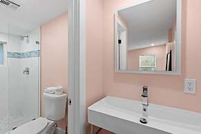 THE Palmview AND Sandpiper Inns