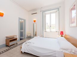 RSH Vatican Comfortable Sunny Apartment