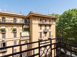 RSH Vatican Comfortable Sunny Apartment