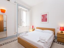 RSH Vatican Comfortable Sunny Apartment