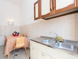 RSH Vatican Comfortable Sunny Apartment