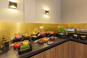 Holiday Inn – the niu, Mesh Stuttgart Messe