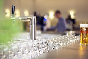 Holiday Inn – the niu, Mesh Stuttgart Messe