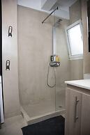 Amazing Renovated Penthouse In Pagkrati