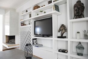Amazing Renovated Penthouse In Pagkrati