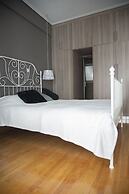 Amazing Renovated Penthouse In Pagkrati
