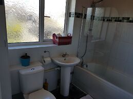 Huku Kwetu Eddiwick House