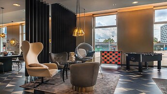 Holiday Inn - the niu, Ridge Halle Central Station by IHG