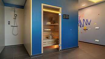 Holiday Inn - the niu, Ridge Halle Central Station by IHG
