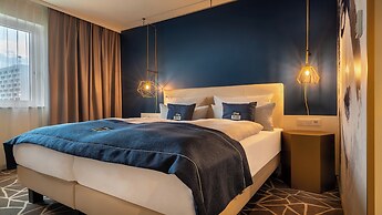 Holiday Inn - the niu, Ridge Halle Central Station by IHG