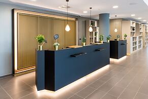 Holiday Inn - the niu, Ridge Halle Central Station by IHG