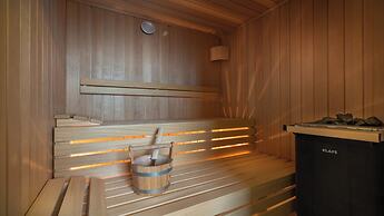Holiday Inn - the niu, Ridge Halle Central Station by IHG