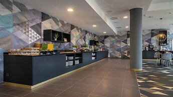Holiday Inn - the niu, Ridge Halle Central Station by IHG