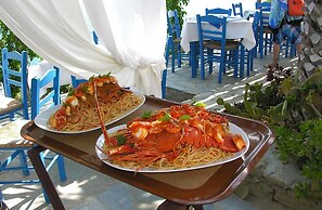 Filoxenia by Grispos Villas