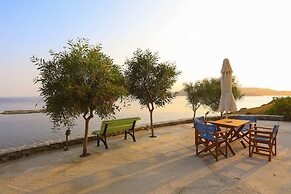 Filoxenia by Grispos Villas