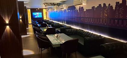 Hotel Radhika Regency